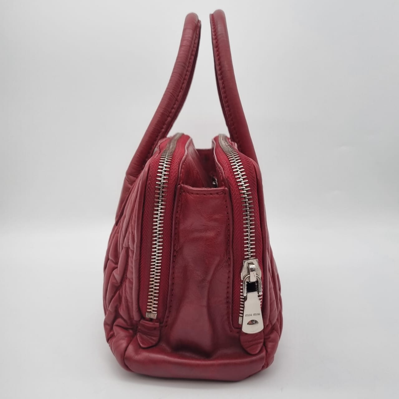 Miu Miu Logo Plaque Matelasse Red Leather Size 26x13x17