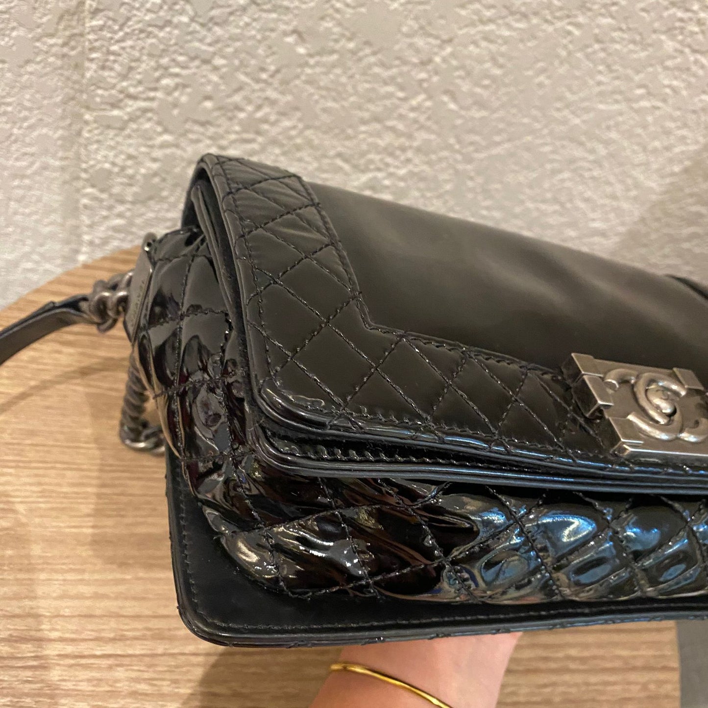 Chanel Boy Patent Leather Black #18 Size 25x7x15