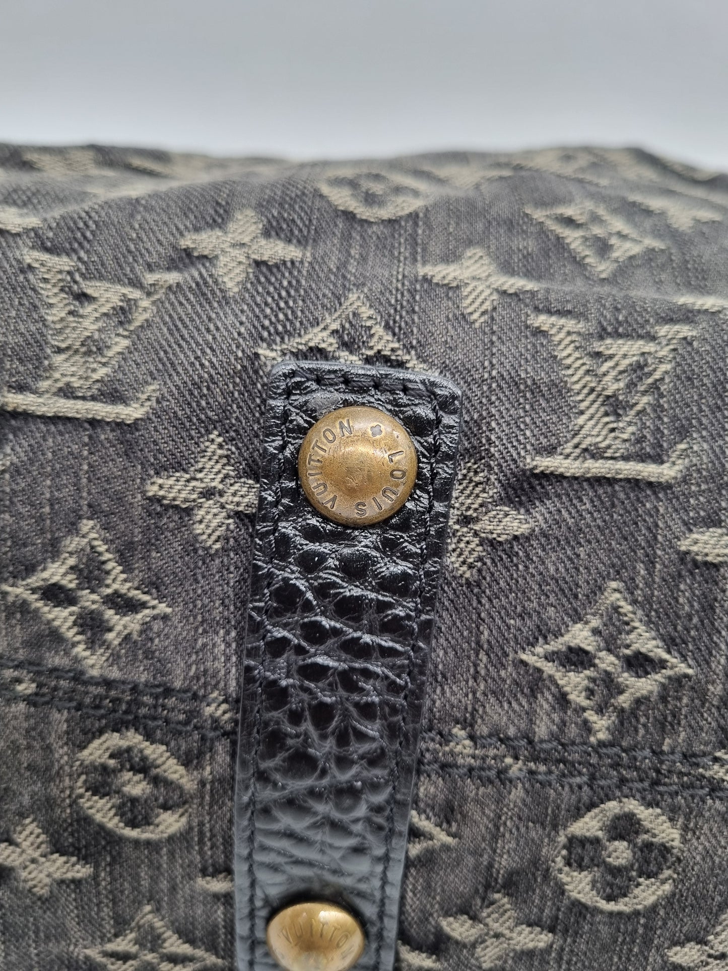 Louis Vuitton Neo Cabby Monogram Black Denim 2008 Size 44x11s35