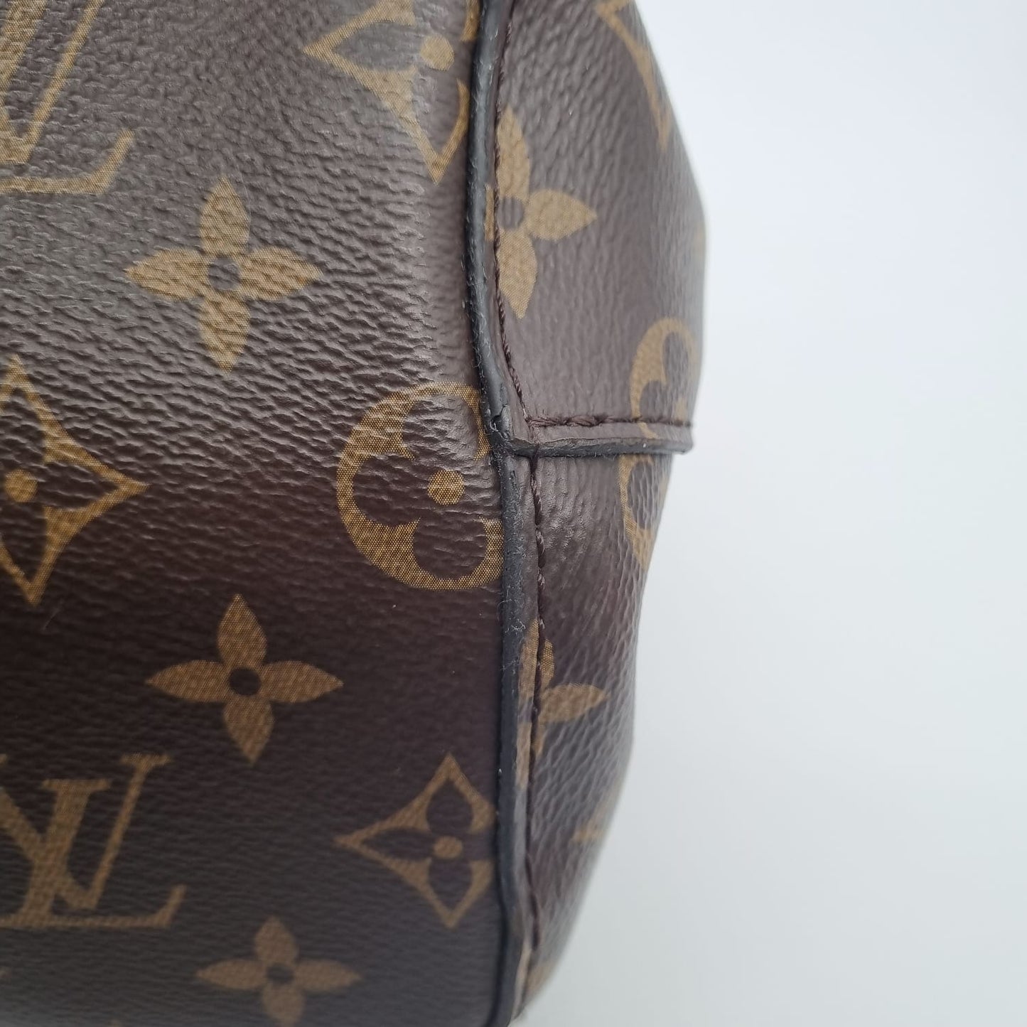 Louis Vuitton NeoNoe Monogram 2019 Size 26x17x26