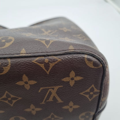 Louis Vuitton NeoNoe Monogram 2019 Size 26x17x26