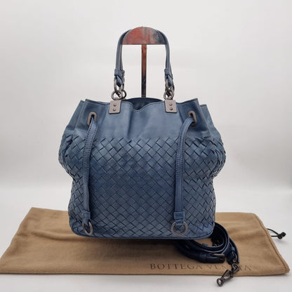 Bottega Veneta Intrecciato Bucket Bag Navy Size 24x15x23