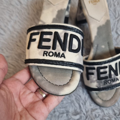 Fendi Signature Floral Motif Slide Sandals White Black Canvas Size 36/24