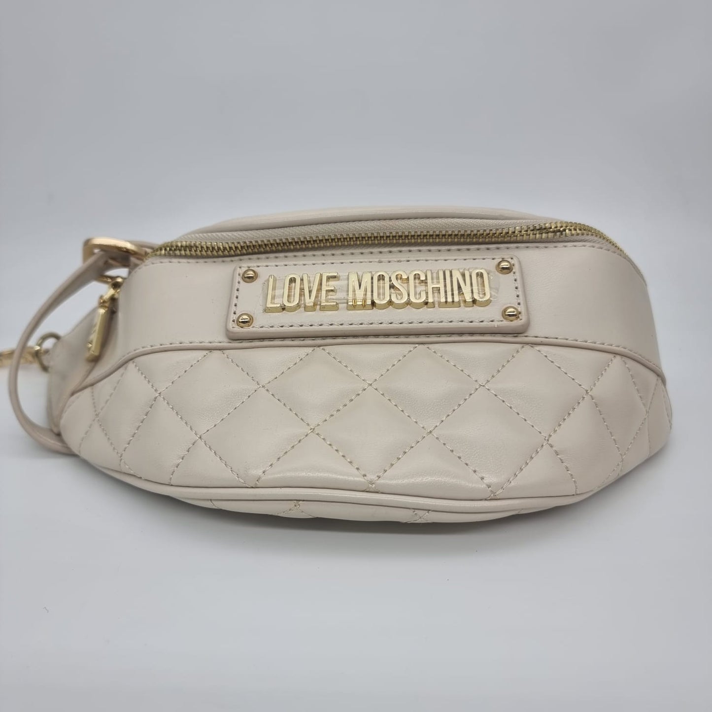 Moshino Lettering Quilted Belt Bag Ivory Size 25x15