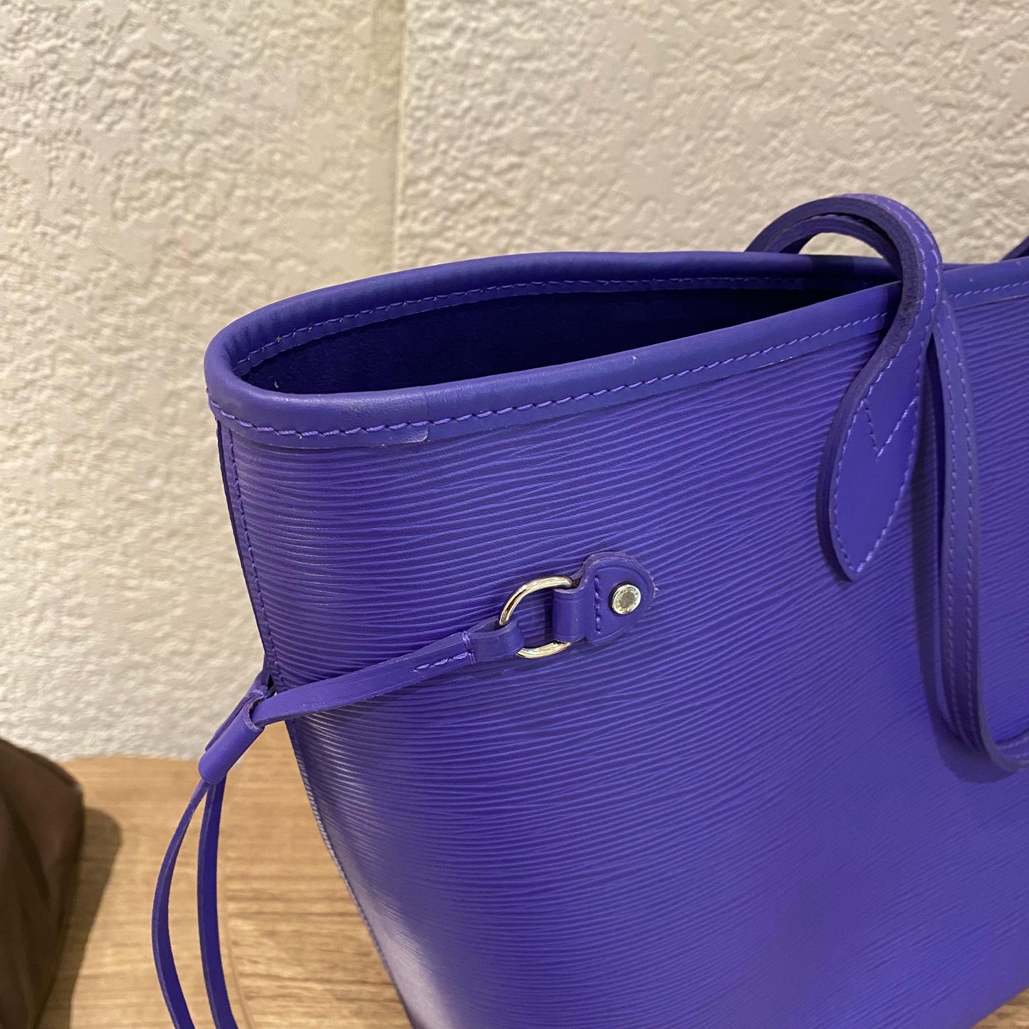 Louis Vuitton Neverfull MM Epi Leather Purple 2013 Size 32x16x30