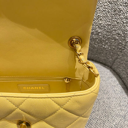 Chanel 22P Seasonal Square Mini In Light Yellow Caviar GHW CHIP Size 17x7x13