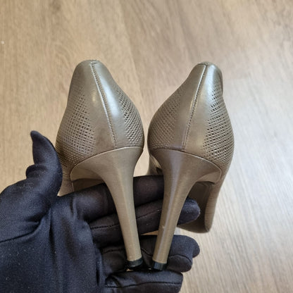 Bally Kitten Heels Etoupe Size 36,5/24