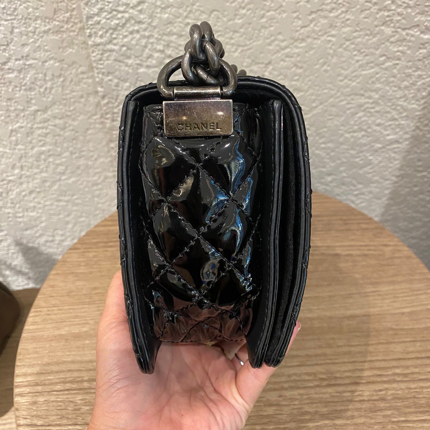 Chanel Boy Patent Leather Black #18 Size 25x7x15