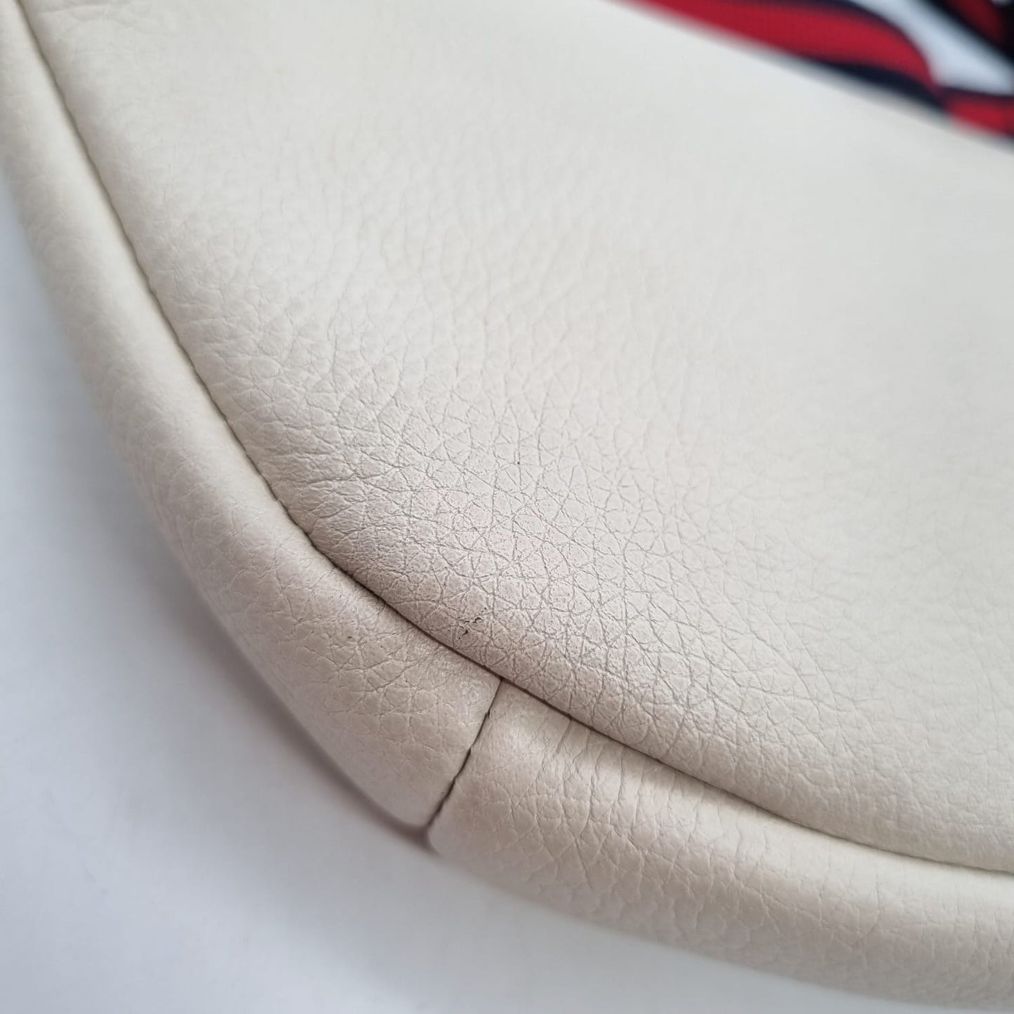 Gucci Belt Bag Ivory Size 29x13