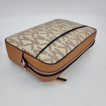 Michael Kors Cooper Utility Chino Size 25x7x18
