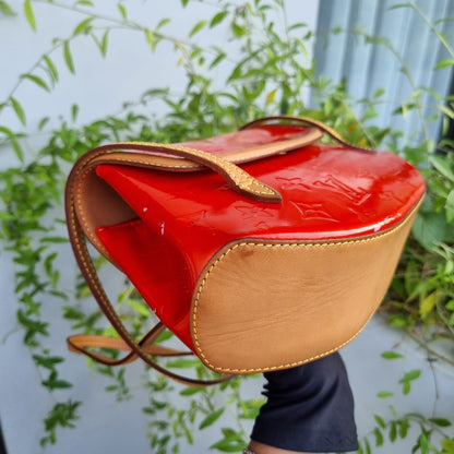 Louis Vuitton Vernish Biscayne Bay PM Shoulder Bag Red 2004 Size 31x8x18