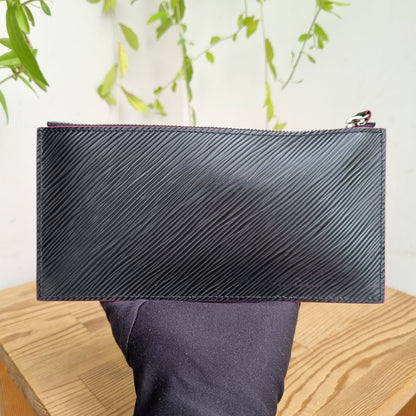 Louis Vuitton Felice Epi Leather Black 2018 Size 21x3x13