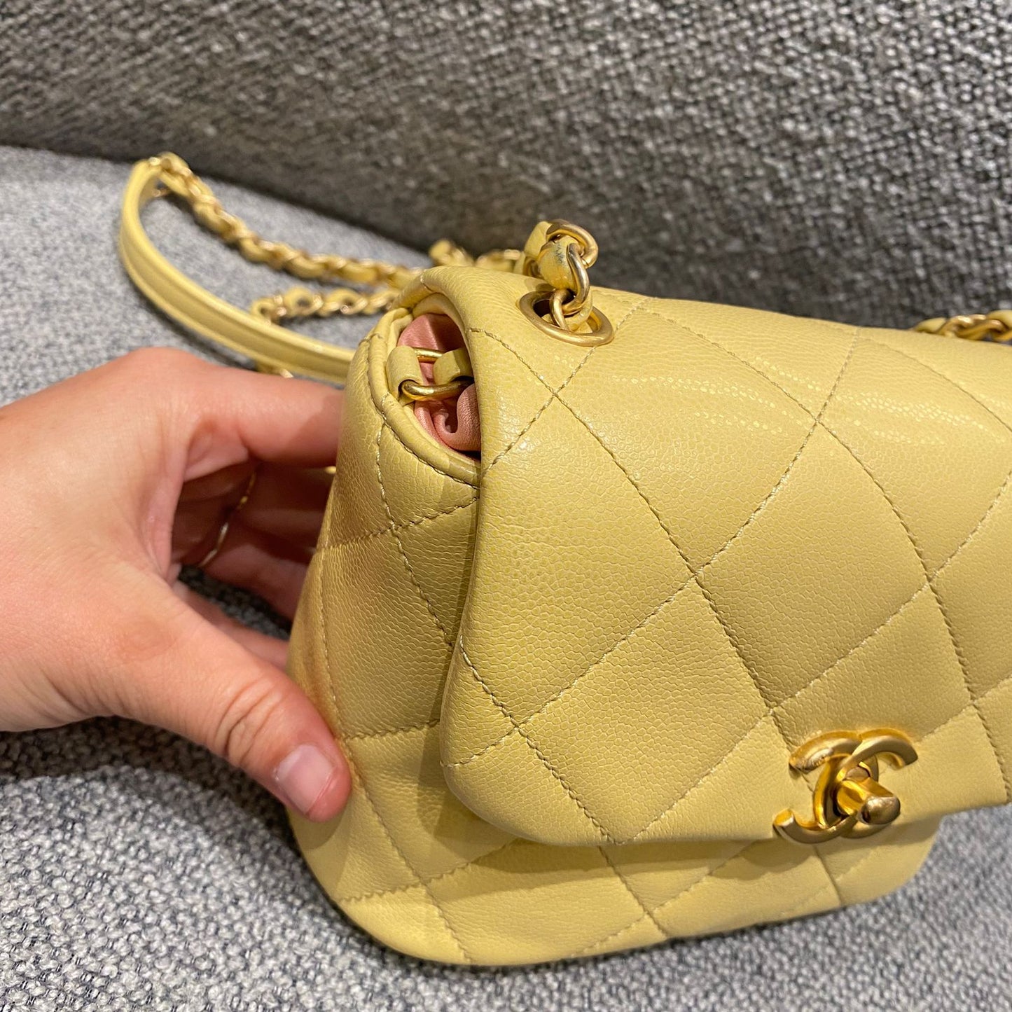 Chanel 22P Seasonal Square Mini In Light Yellow Caviar GHW CHIP Size 17x7x13