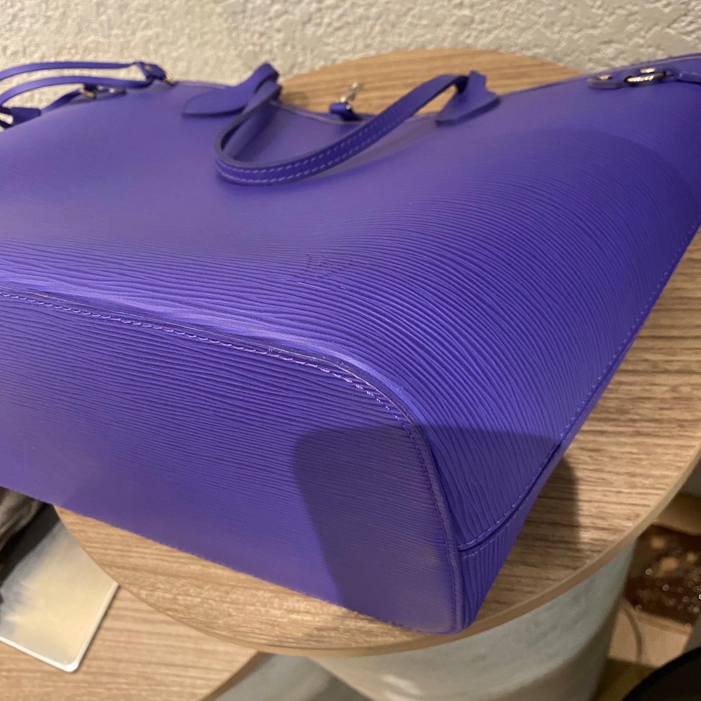 Louis Vuitton Neverfull MM Epi Leather Purple 2013 Size 32x16x30