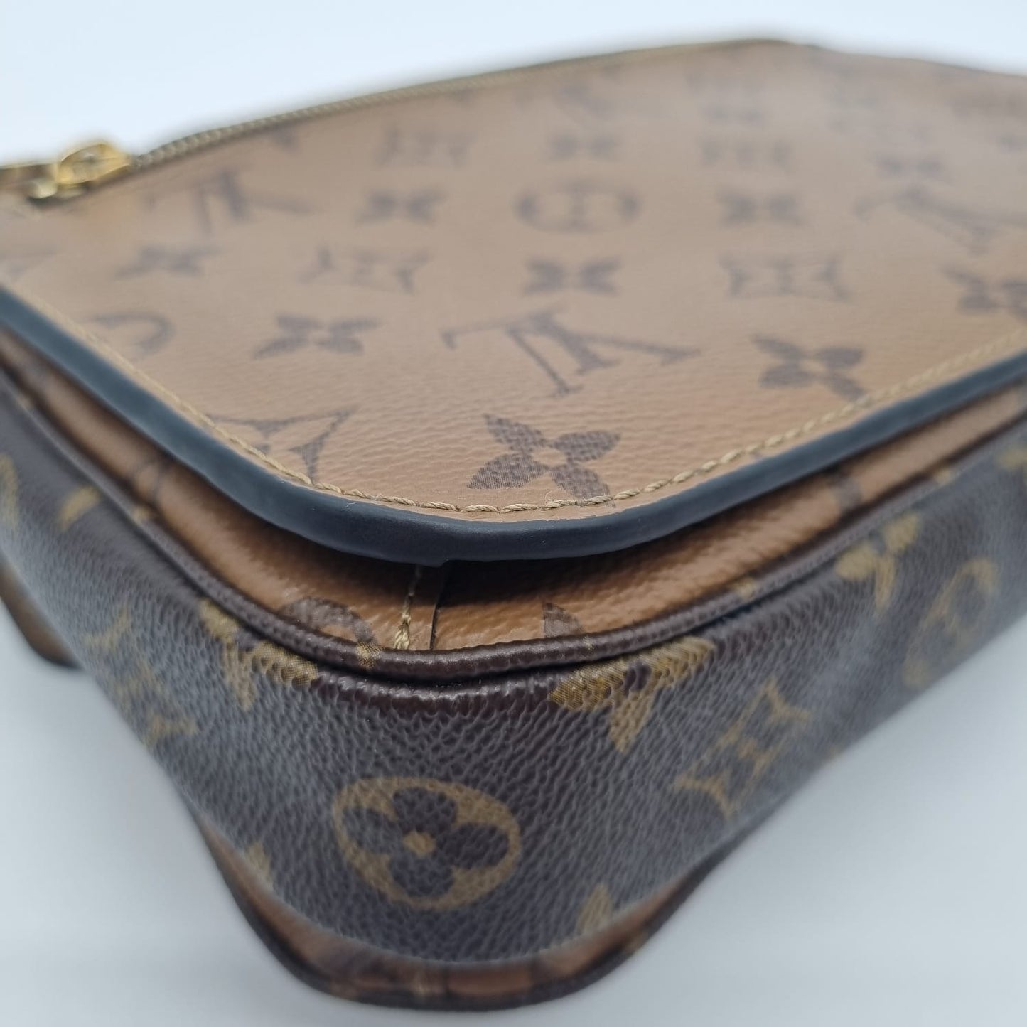 Louis Vuitton Metis Reverse Monogram 2017 Size 25x8x19