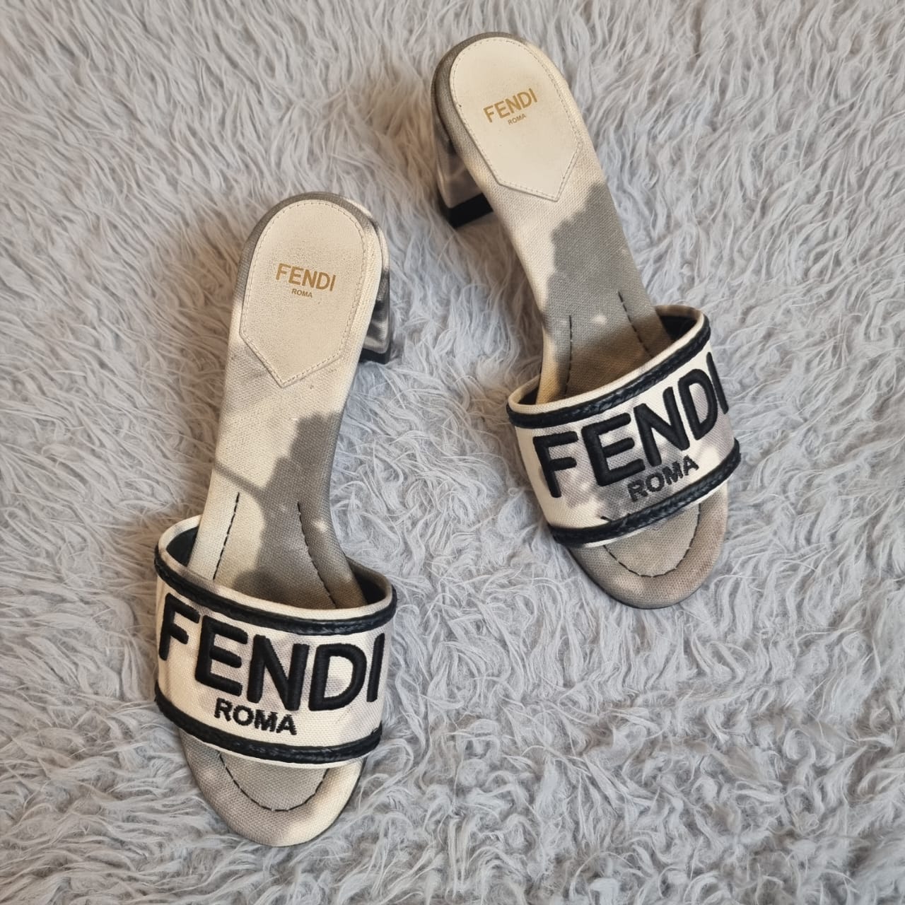 Fendi Signature Floral Motif Slide Sandals White Black Canvas Size 36/24