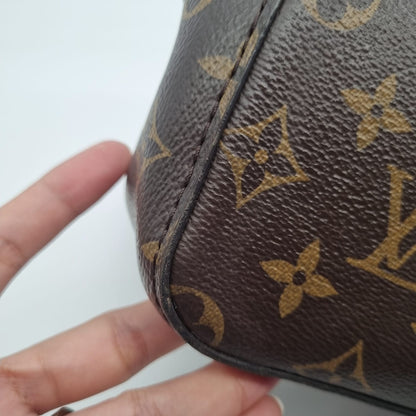 Louis Vuitton NeoNoe Monogram 2019 Size 26x17x26