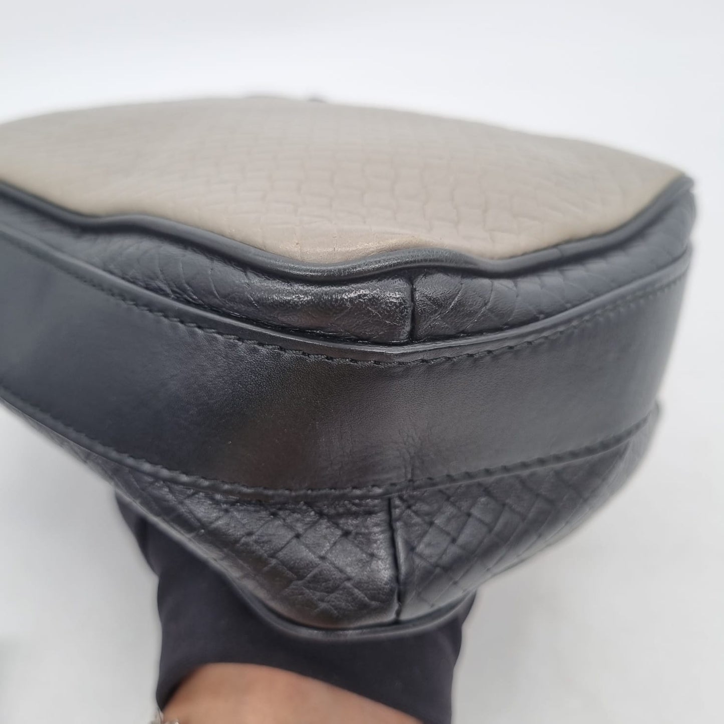 Bottega Veneta Front Pocket Crossbody Bag Multicolor Size 12x7x21