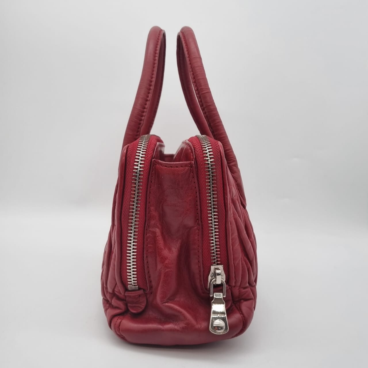 Miu Miu Logo Plaque Matelasse Red Leather Size 26x13x17