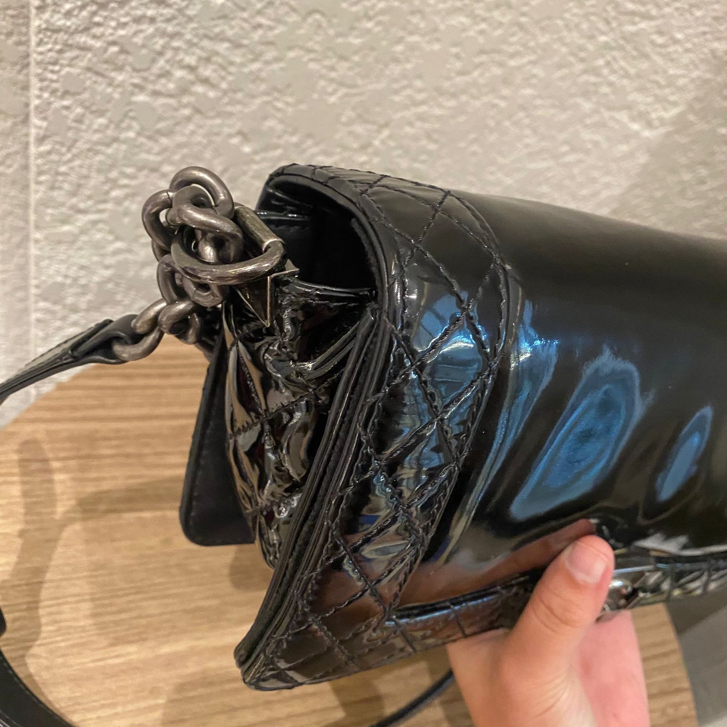 Chanel Boy Patent Leather Black #18 Size 25x7x15