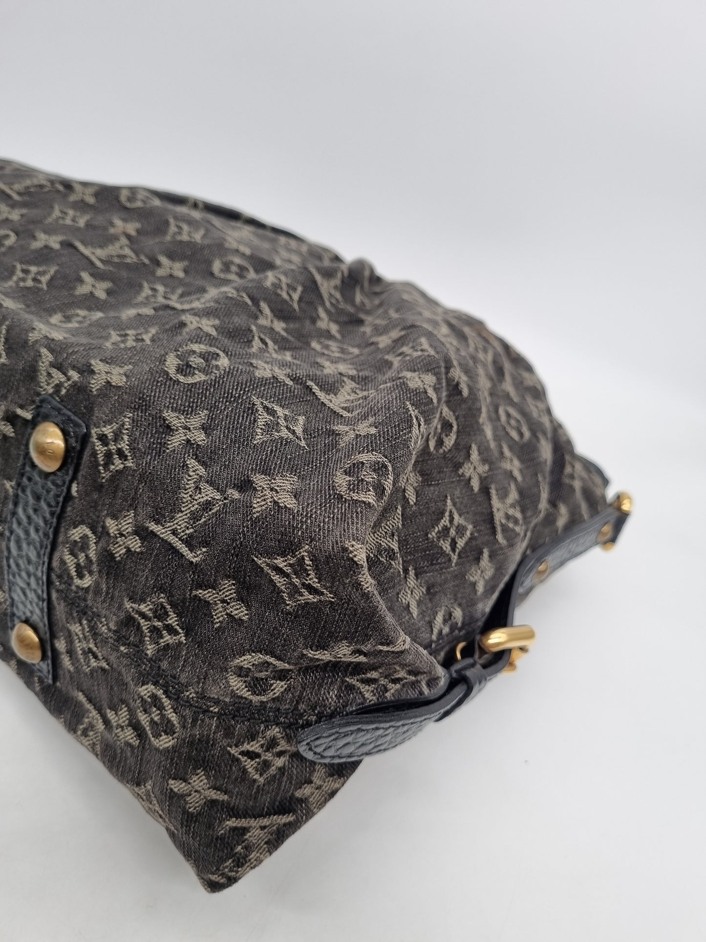 Louis Vuitton Neo Cabby Monogram Black Denim 2008 Size 44x11s35