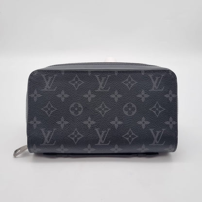 Louis Vuitton Monogram Eclipse Pochette Volga Black 2017 Size 23x14