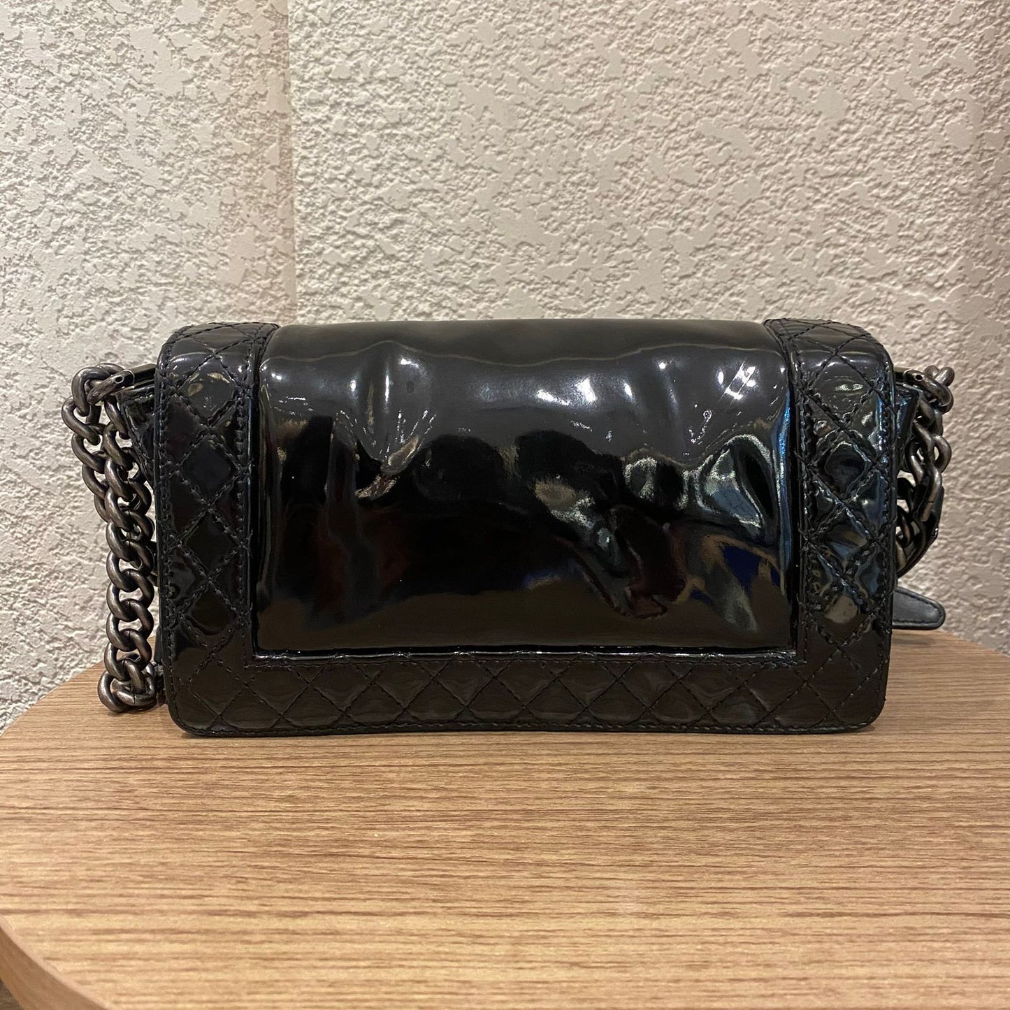 Chanel Boy Patent Leather Black #18 Size 25x7x15