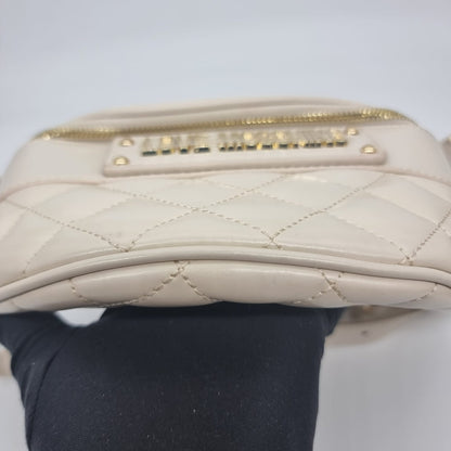 Moshino Lettering Quilted Belt Bag Ivory Size 25x15