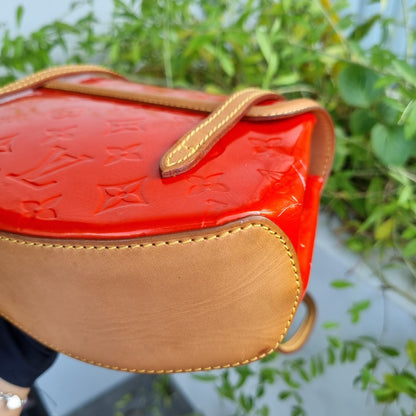 Louis Vuitton Vernish Biscayne Bay PM Shoulder Bag Red 2004 Size 31x8x18
