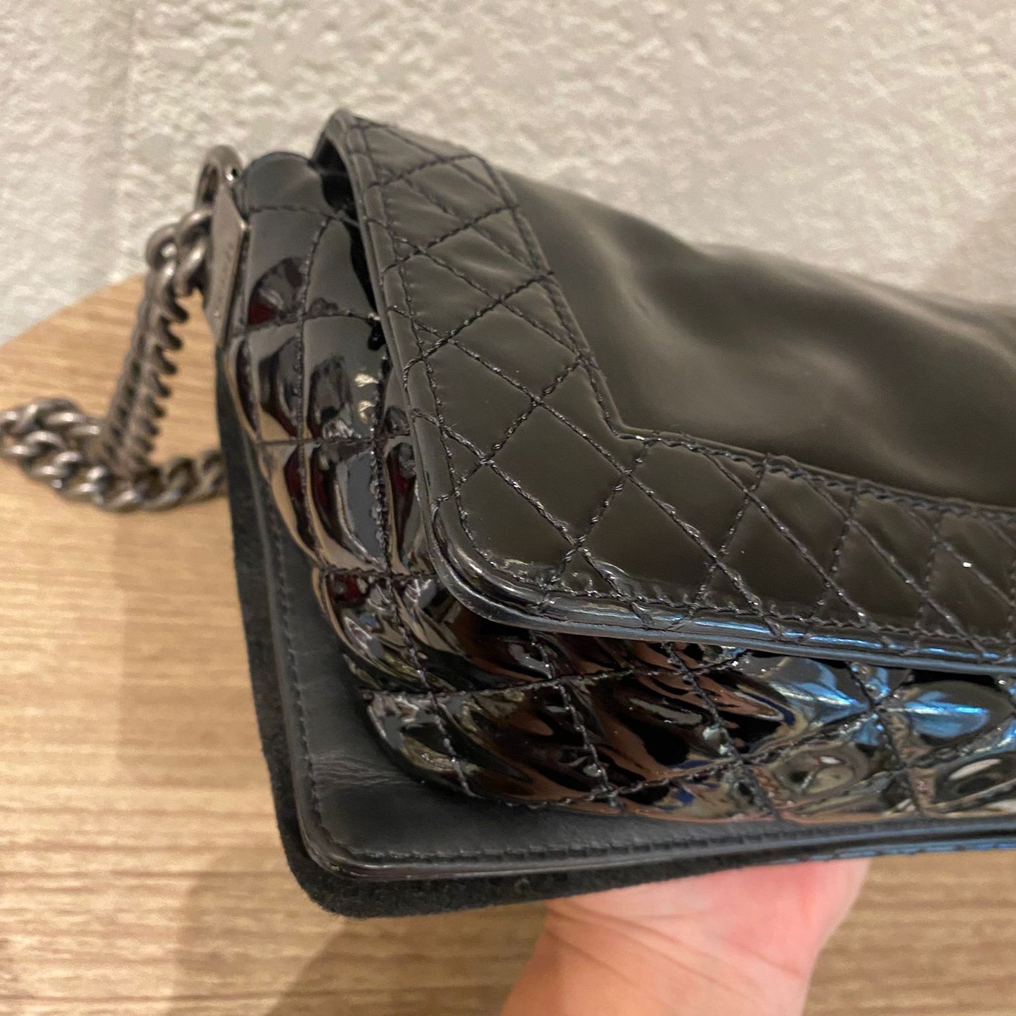 Chanel Boy Patent Leather Black #18 Size 25x7x15