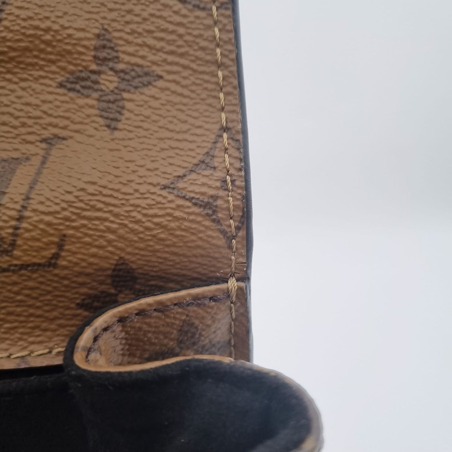 Louis Vuitton Metis Reverse Monogam 2019 Size 24x9x19