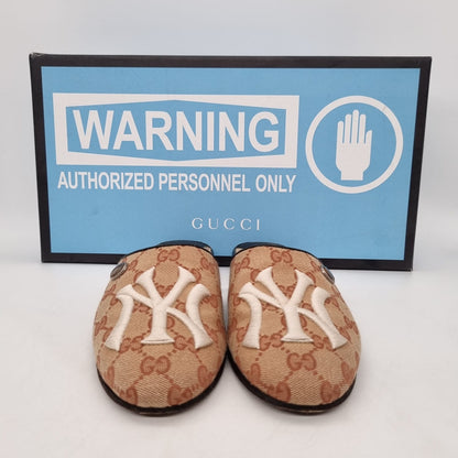 Gucci Logo Print NY Yankess Mules Beige Size 37,5/26