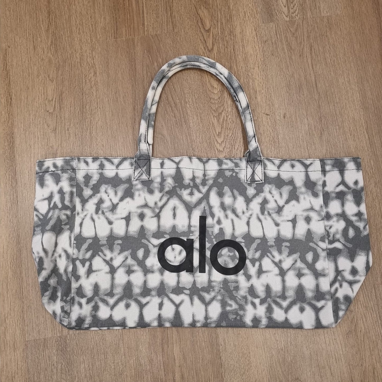 Alo Yoga Shopper Tote Grey Tiedye 12x49x37