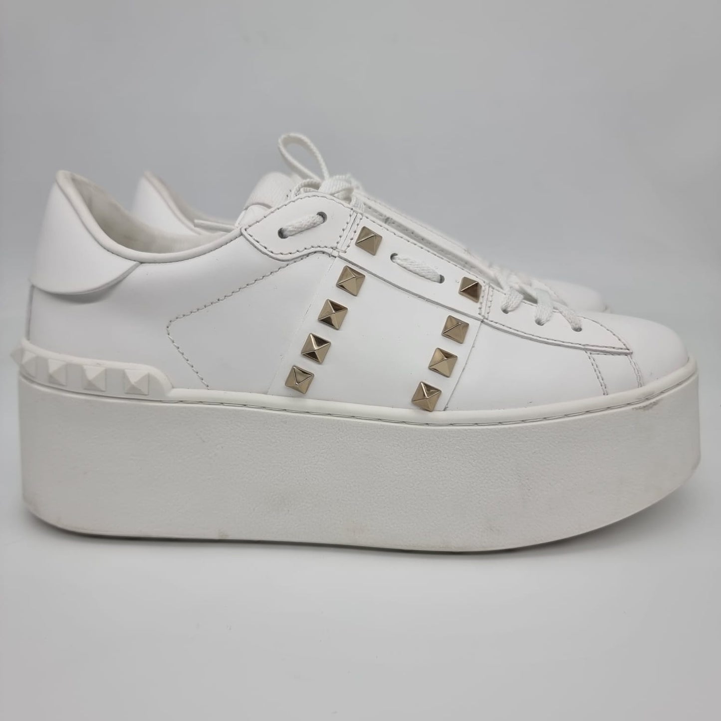 Valentino Sneakers Rockstud size 38 insole 24