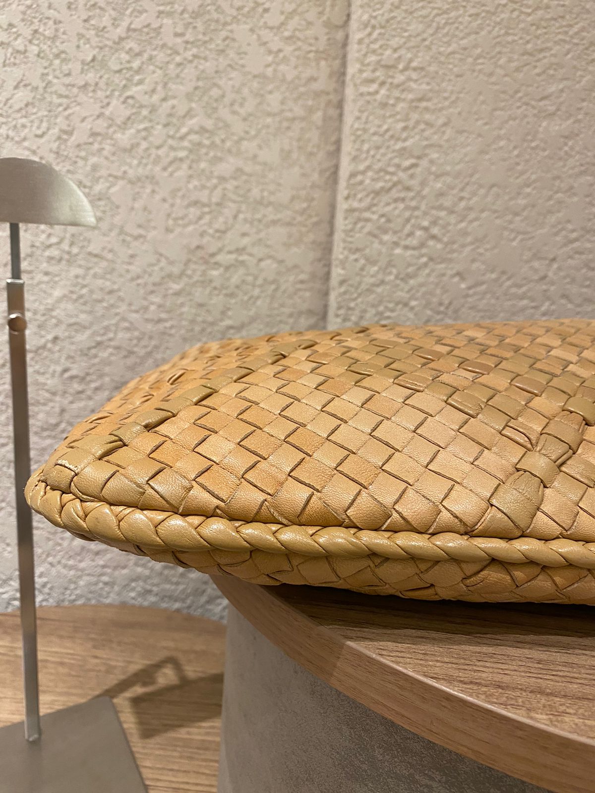 Bottega Veneta Hobo Medium Beige Size 45x30