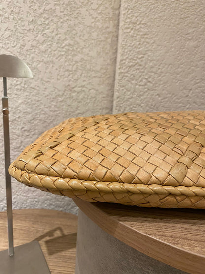 Bottega Veneta Hobo Medium Beige Size 45x30