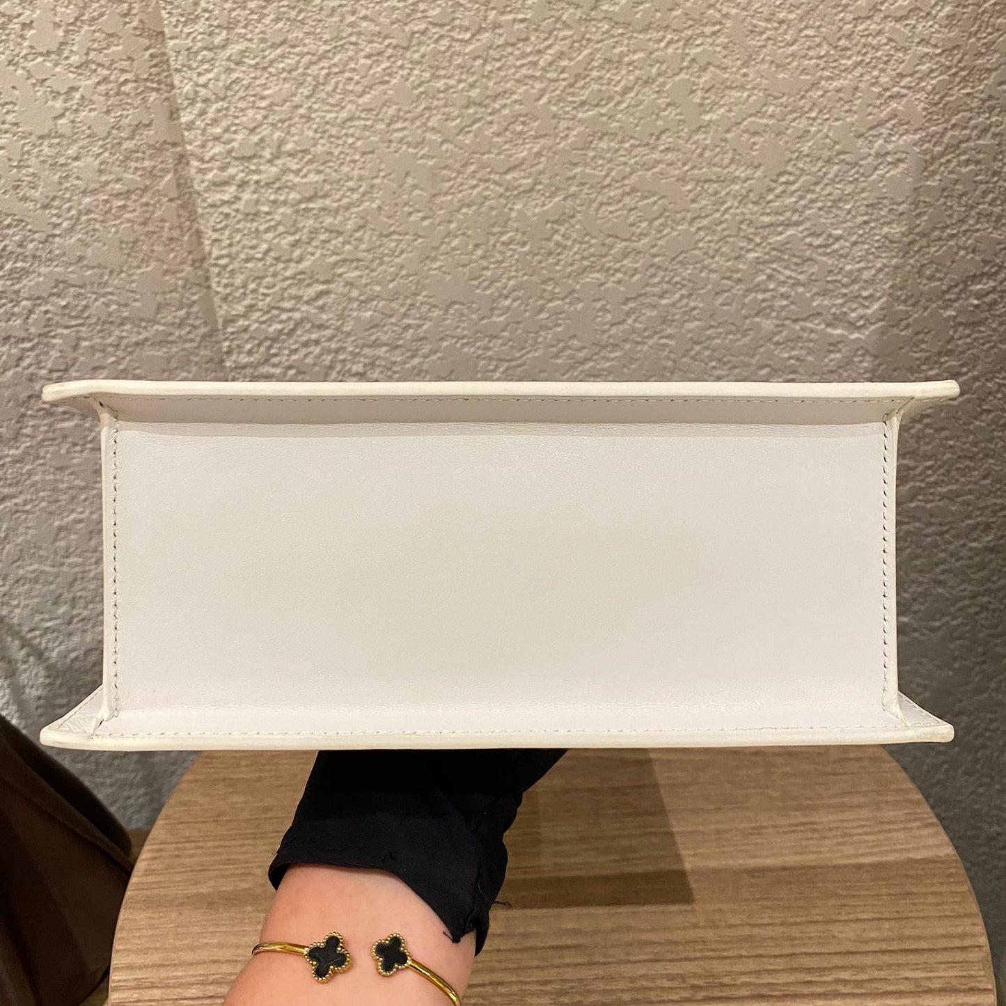 Jacquemus Le Grand Chiquito White Size 24x9x17