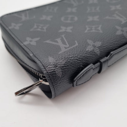 Louis Vuitton Monogram Eclipse Pochette Volga Black 2017 Size 23x14