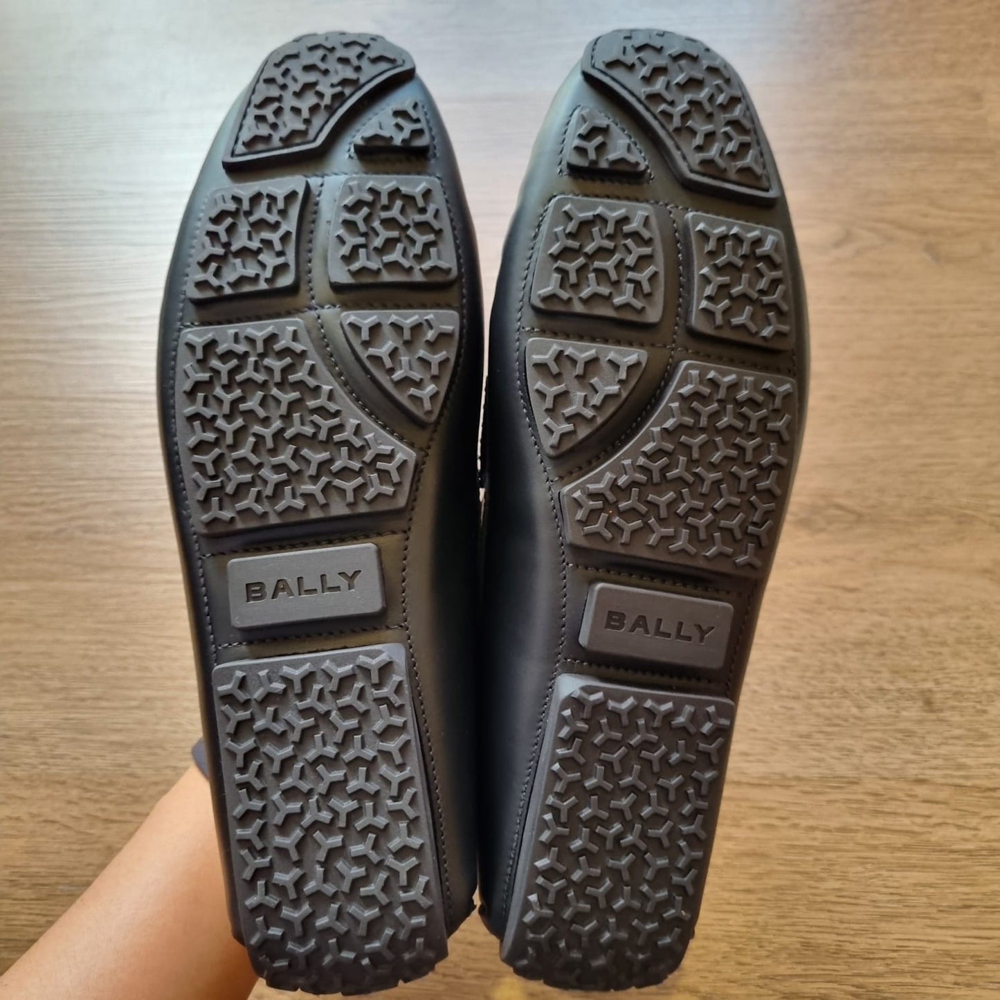 Bally Perthy Black Calf Plan Size 6 /26
