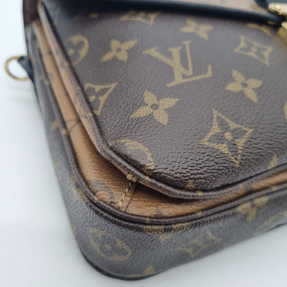 Louis Vuitton Metis Reverse Monogram 2017 Size 25x8x19