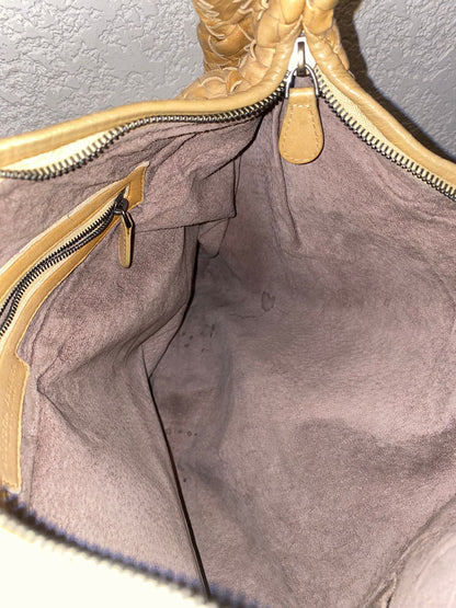 Bottega Veneta Hobo Medium Beige Size 45x30