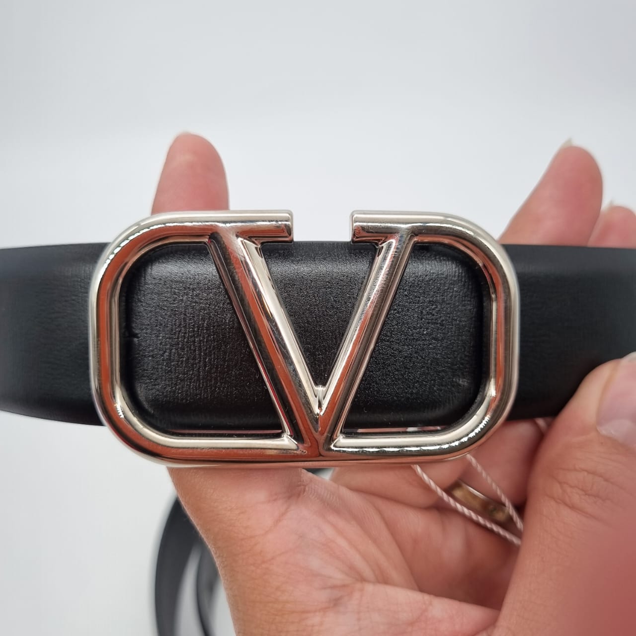 Valentino Garavani V Logo Signature Buckle Belt 30 mm Black Size 100