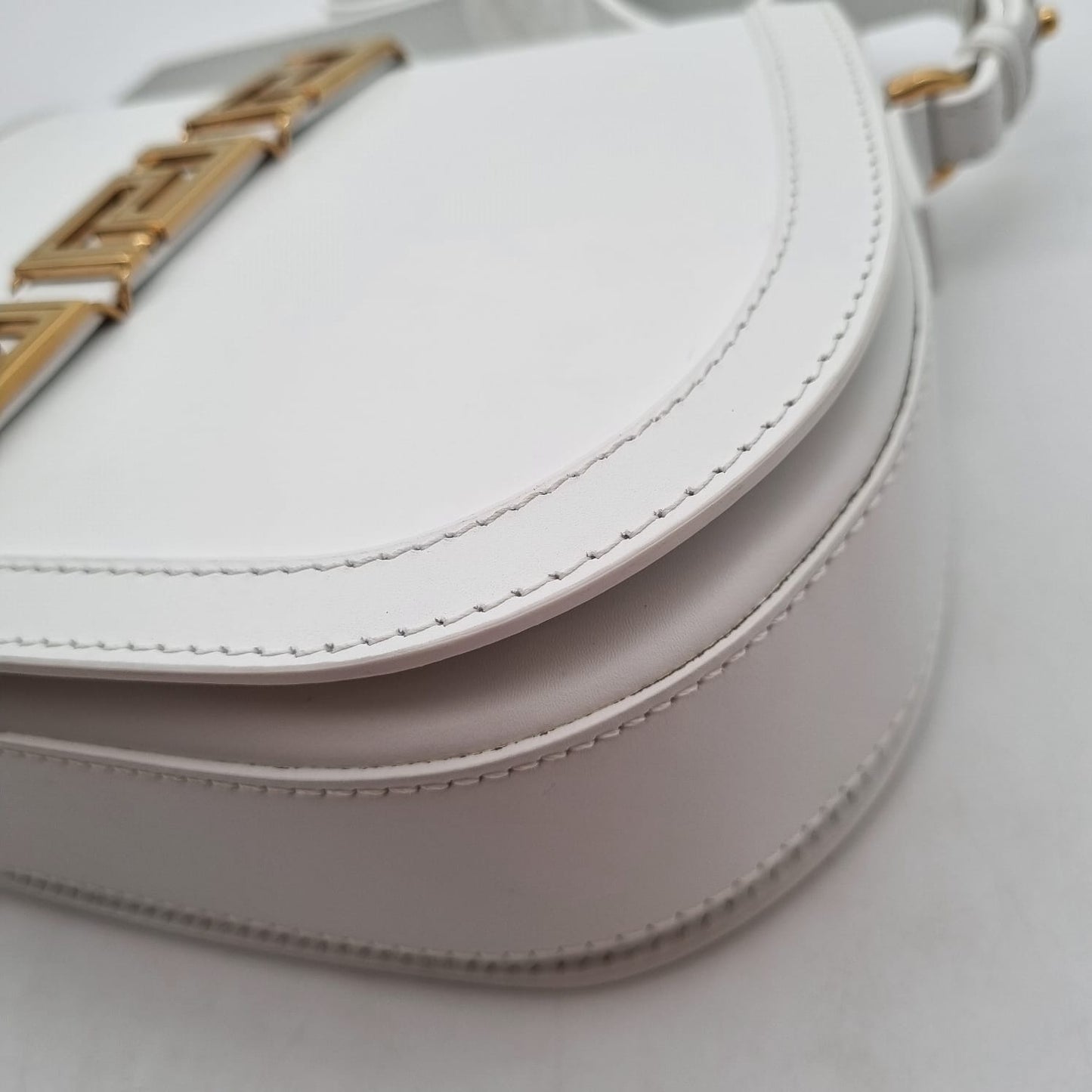 Versace Large Shoulder Calf Leather White Size 21x6x18