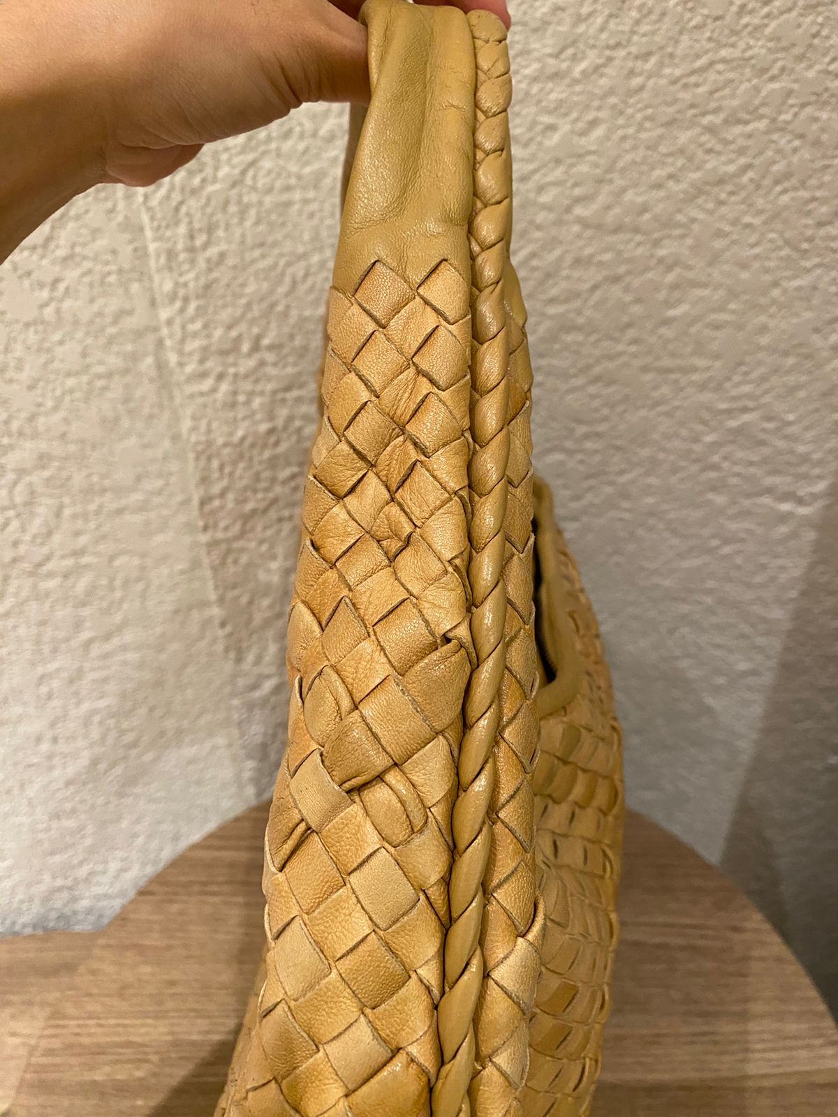 Bottega Veneta Hobo Medium Beige Size 45x30