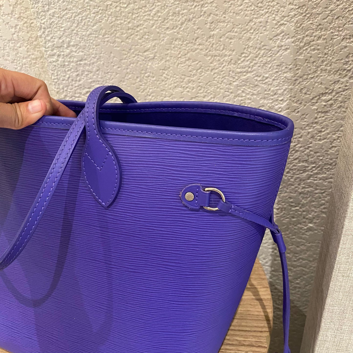 Louis Vuitton Neverfull MM Epi Leather Purple 2013 Size 32x16x30