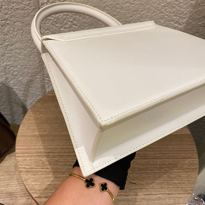 Jacquemus Le Grand Chiquito White Size 24x9x17