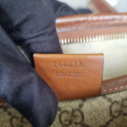 Gucci GG Supreme Messenger Bag Size 23x25