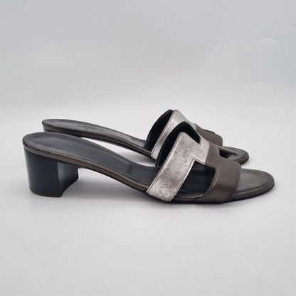 Hermes Oasis Metallic Black Sandal Size 37/24