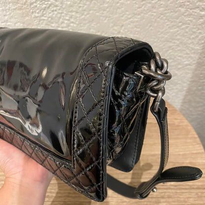 Chanel Boy Patent Leather Black #18 Size 25x7x15