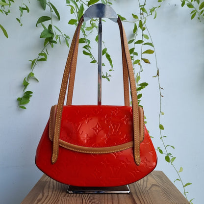 Louis Vuitton Vernish Biscayne Bay PM Shoulder Bag Red 2004 Size 31x8x18